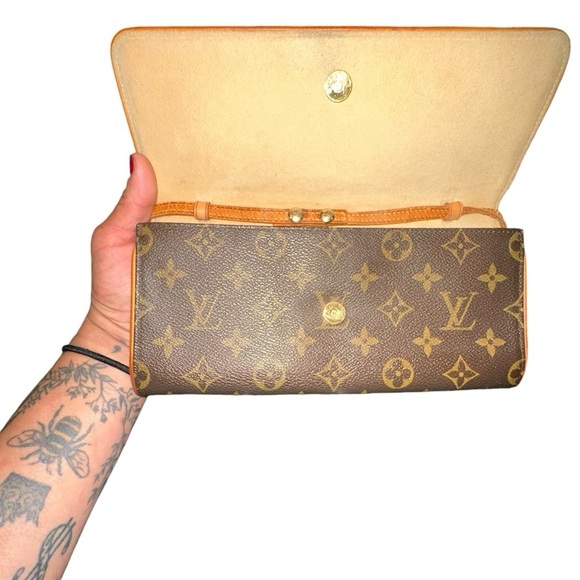 LOUIS VUITTON POCHETTE TWIN GM CROSSBODY BAG MONOGRAM - Picture 8 of 12